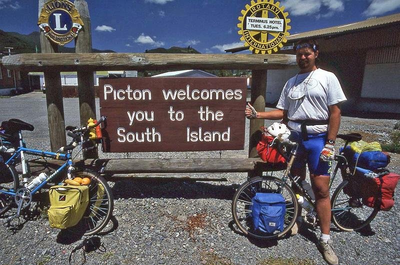 WT 0200 031-34 New Zealand.jpg